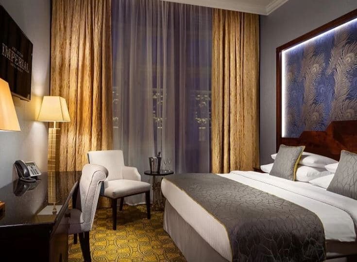 Noc v hotelu Imperial pro dva