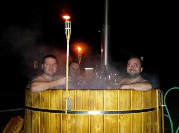Mobilní párty sud s vířivkou a alkoholem