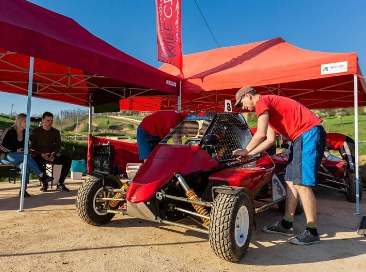 Jízda v závodní buggy na uzavřené trati
