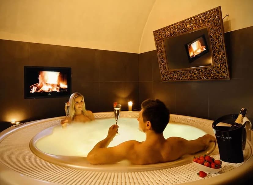 Privátní whirlpool na zámku