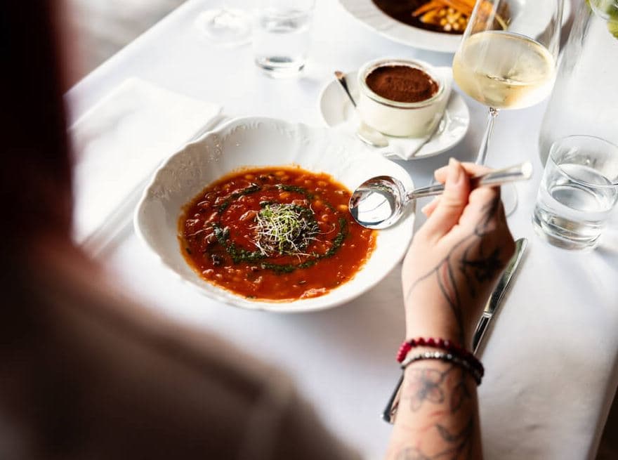 4chodové degustační menu s italským vínem pro dva