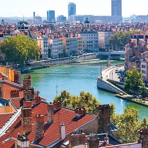 Zpáteční letenky Praha - Lyon
