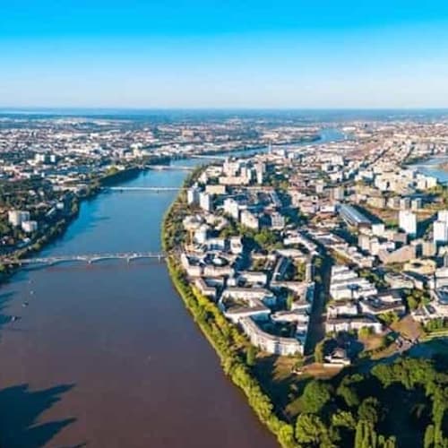 Zpáteční letenky Praha - Nantes